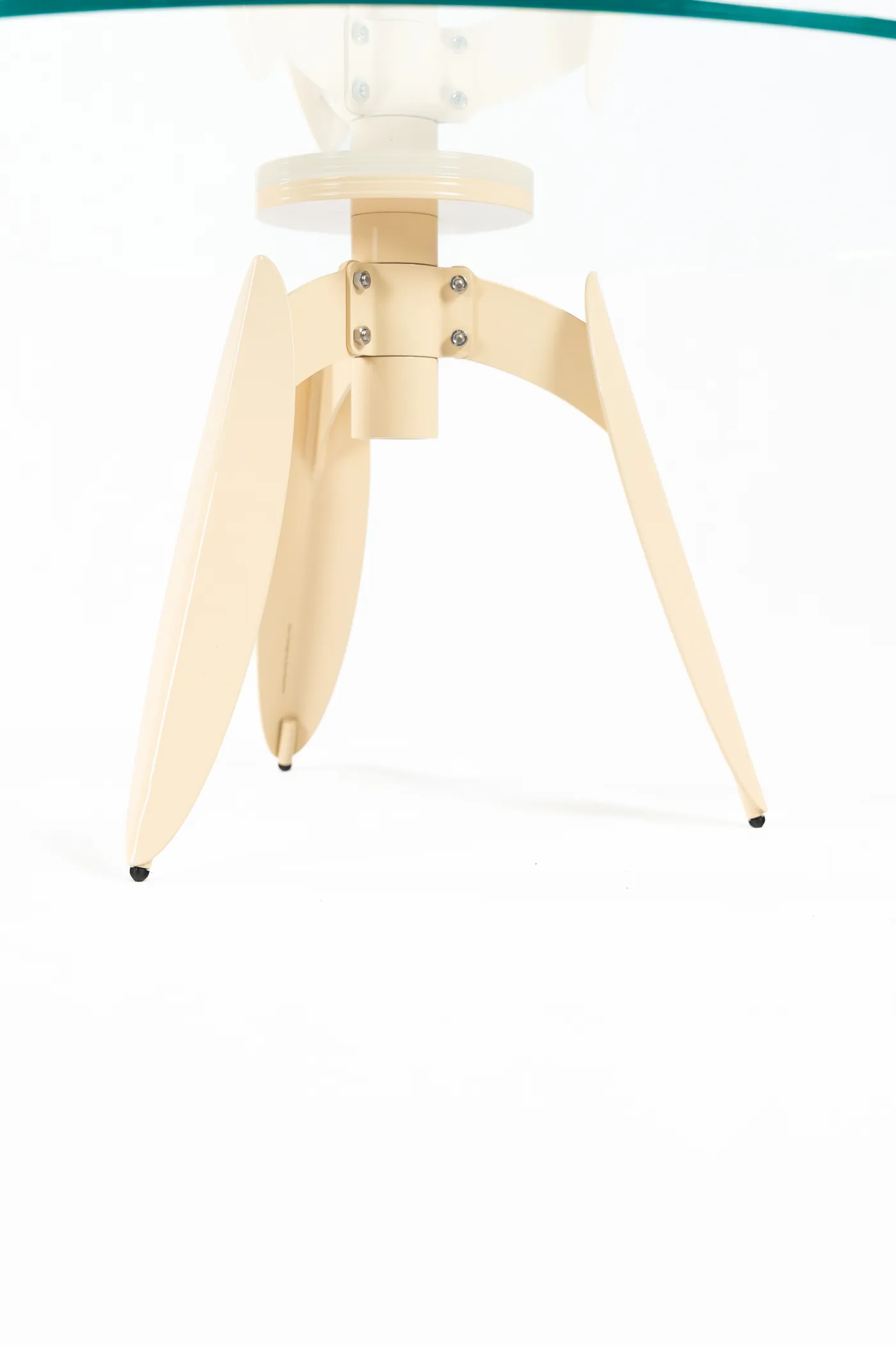 Detail of the Dot table's folded leg